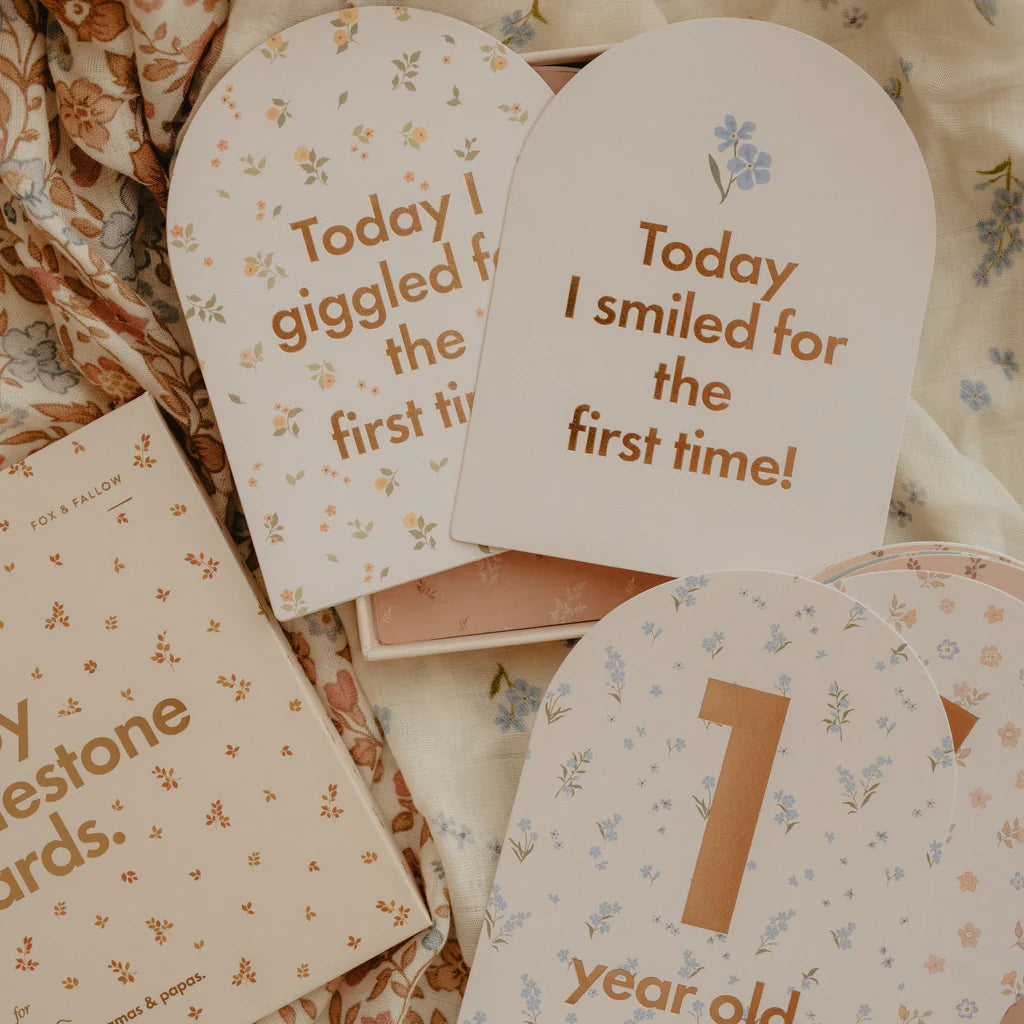 Fox & Fallow Baby Milestone Cards | Broderie