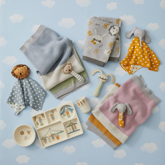 Jiggle & Giggle | Knitted Baby Blanket Spectacular [Clr:Animals]