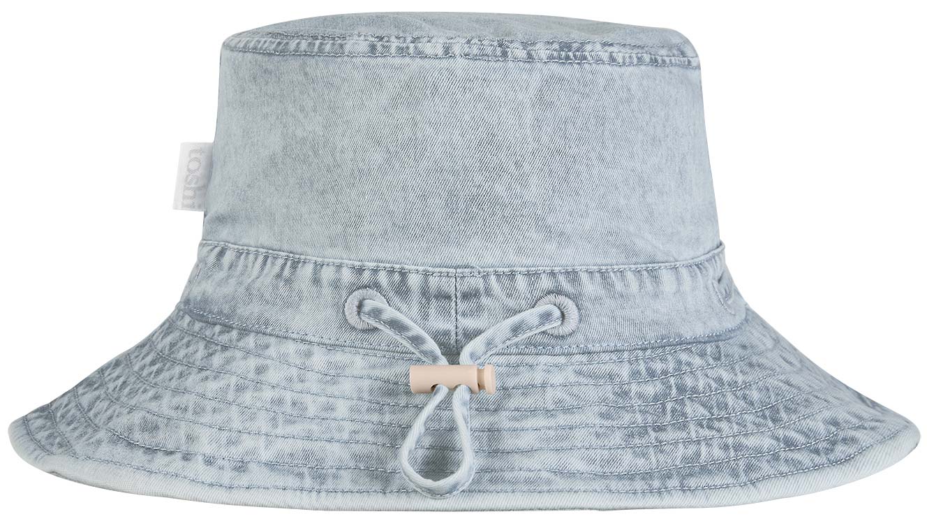 Toshi Sunhat | Olly Indiana