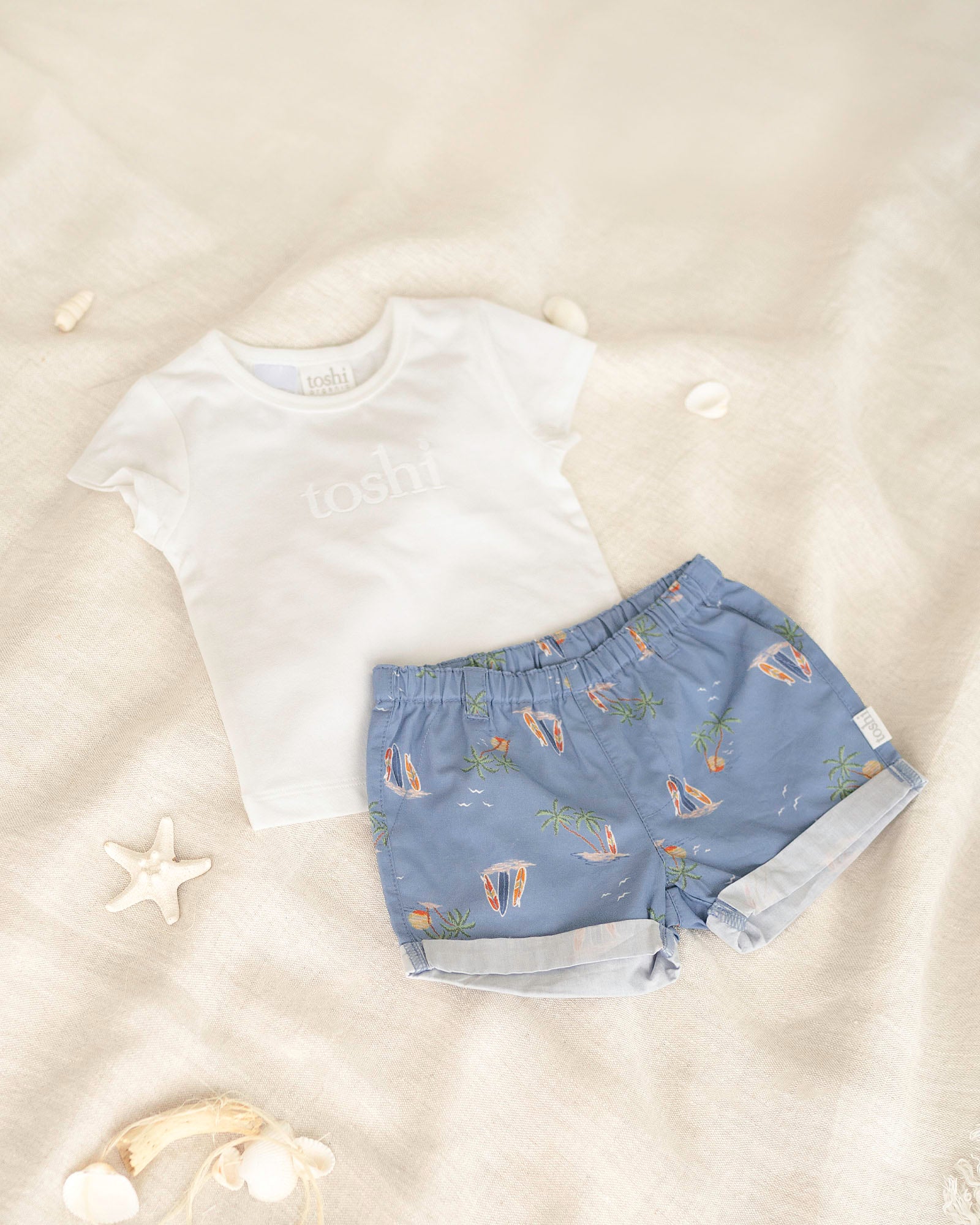 Toshi Shorts | Odyssey Sunset Island