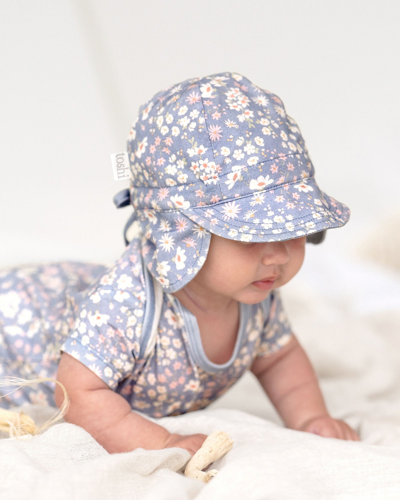 Toshi Flap Cap Bambini | Eva Dusk