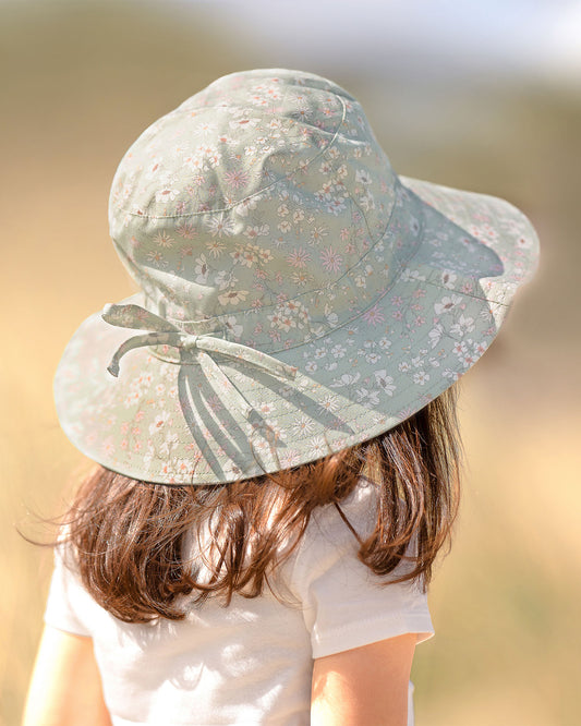 Toshi Sunhat | Eva Thyme