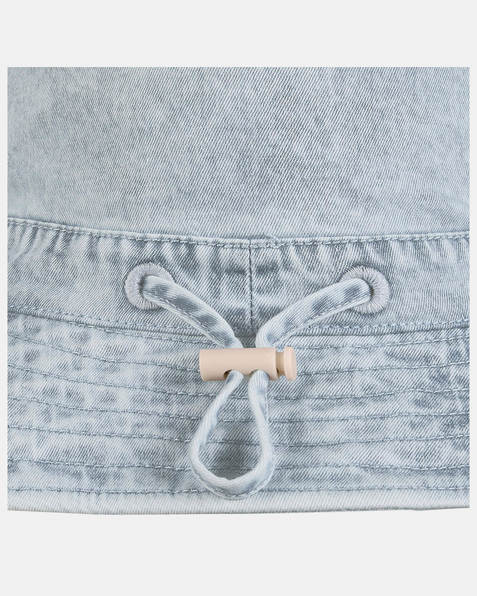 Toshi Sunhat | Olly Indiana