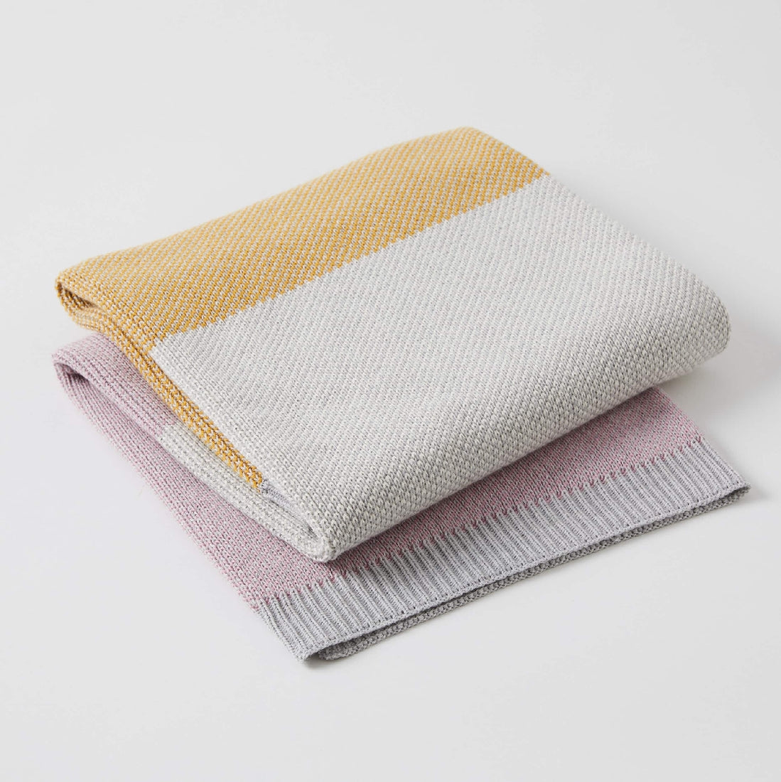 Jiggle & Giggle | Knitted Baby Blanket Spectacular
